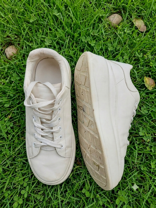 Women's White Platform Sneakers - Chunky Sole - Low Top Lace-Up - Pre-Loved
