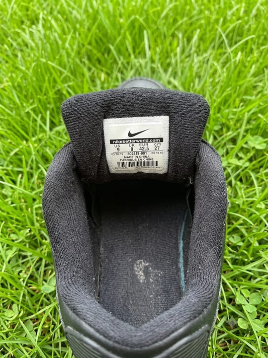 Nike Air Max 90 Triple Black - Leather - EUR 42.5 / US 9 / UK 8 - Pre-Loved