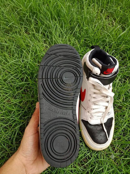 Court Borough Mid 2 - White Black University Red - High Top - Original