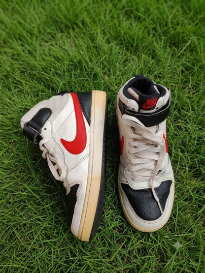 Court Borough Mid 2 - White Black University Red - High Top - Original