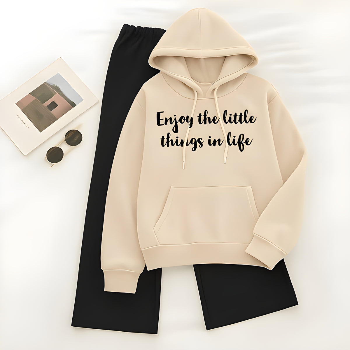 PRINTED HOODIE & TROUSER